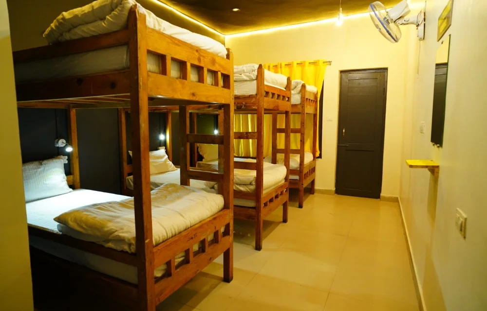 6 Bed Mixed Dorm 